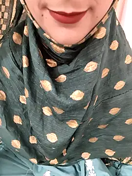 Snapshot of Indian-Aleena chatting on May 6, 2026, 7:01 am Indian-Aleena online show from May 6, 2026, 7:01 am