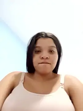 Snapshot of VictoriDior chatting on December 18, 2025, 5:12 am VictoriDior online show from December 18, 2025, 5:12 am