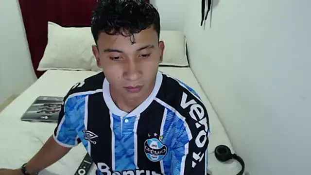 Snapshot of _Duvan_123 chatting on January 8, 2026, 2:39 am Duvan 123 online show from January 8, 2026, 2:39 am