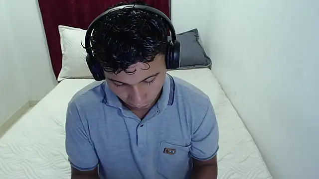 Snapshot of _Duvan_123 chatting on January 7, 2026, 2:16 am Duvan 123 online show from January 7, 2026, 2:16 am