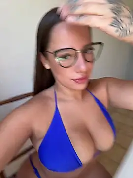 AlessiaaRuso1 online show from February 6, 2026, 3:08 pm