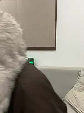 yuanyuanzi99 online show from November 19, 2025, 2:06 pm