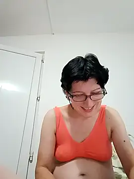 Vera Elle online show from October 14, 2025, 6:08 pm