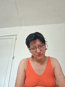 Vera Elle online show from January 19, 2026, 7:56 am