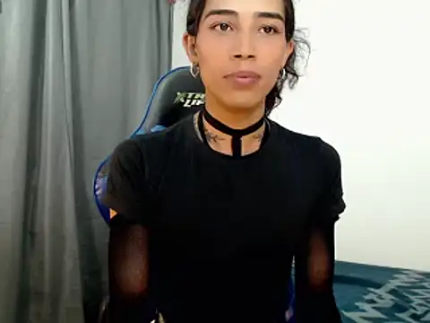 Sweet-Cris online show from February 11, 2026, 5:35 pm