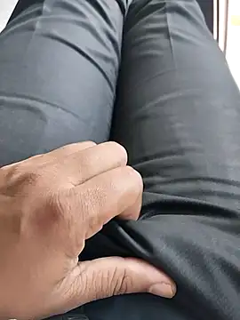 hunk28 6 online show from October 19, 2025, 8:06 am