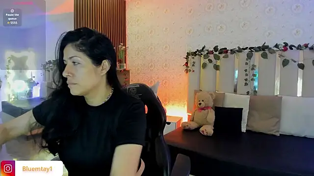 BLUE TAY1 online show from February 9, 2026, 12:03 pm