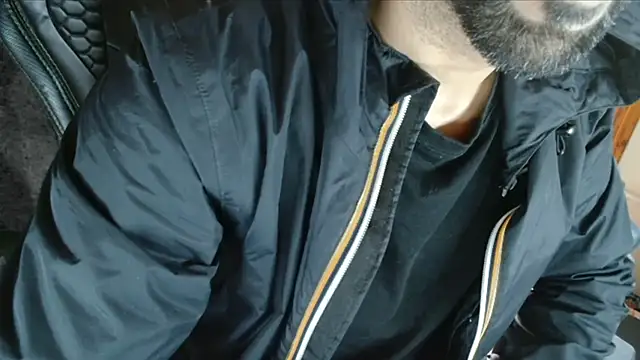 JUSTFORRICH online show from April 5, 2026, 9:05 am