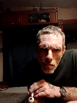 jarjar83 online show from May 8, 2026, 10:41 am