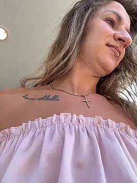 EvvaMur online show from December 2, 2025, 1:50 am