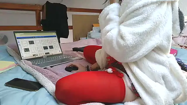 annaellex online show from November 27, 2025, 12:05 pm