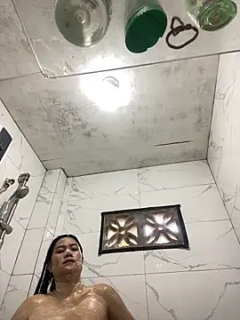 wildpussycat69 online show from July 1, 2026, 4:35 am