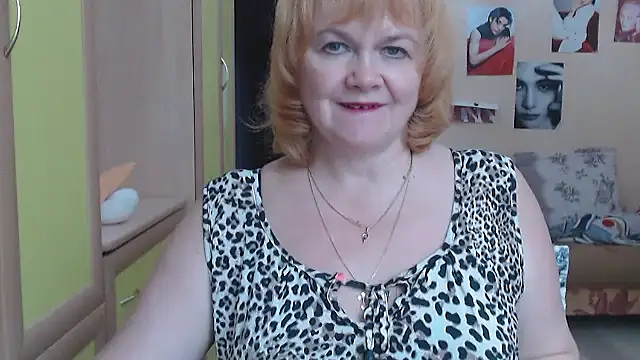 Snapshot of LilyHotlens chatting on November 6, 2025, 8:07 am LilyHotlens online show from November 6, 2025, 8:07 am