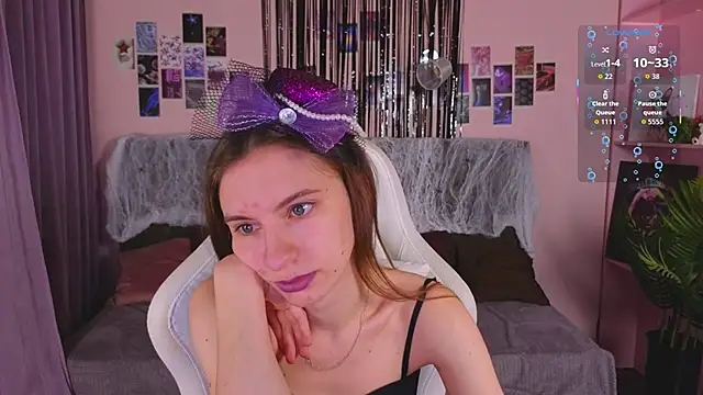 kaleriyaa  online show from October 20, 2025, 1:29 am