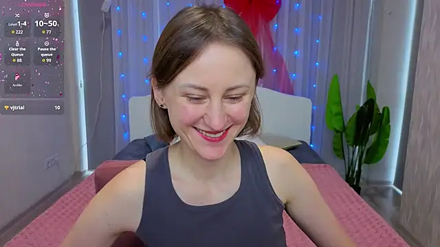 LuluChiiii online show from December 22, 2025, 11:10 am