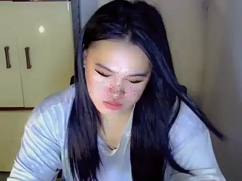 Annierose ts online show from December 15, 2025, 5:13 am