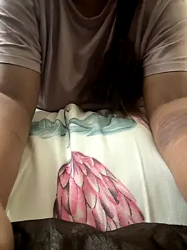 Snapshot of linishal chatting on November 15, 2025, 10:14 pm linishal online show from November 15, 2025, 10:14 pm