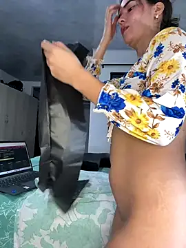 annymaldonado online show from October 17, 2025, 1:57 pm