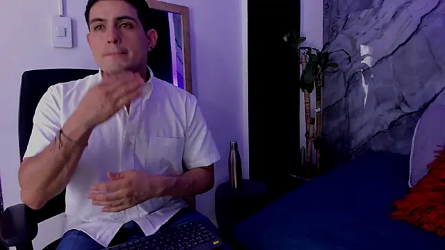 William Steel  online show from November 11, 2025, 2:06 am