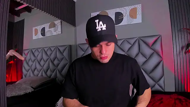 William Steel  online show from September 24, 2025, 11:39 am