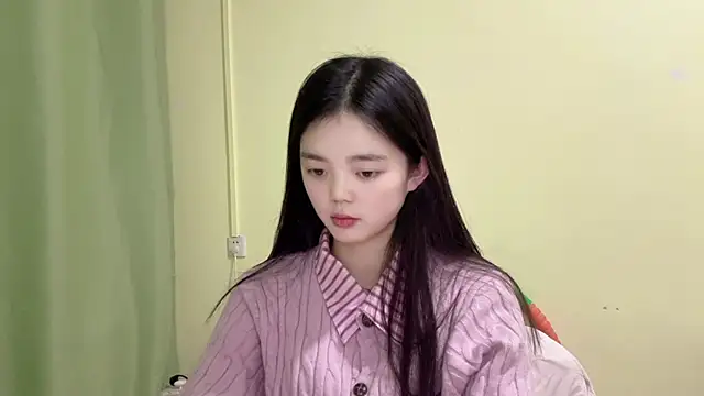 Snapshot of Nicole-13 chatting on February 6, 2026, 1:07 pm Nicole-13 online show from February 6, 2026, 1:07 pm