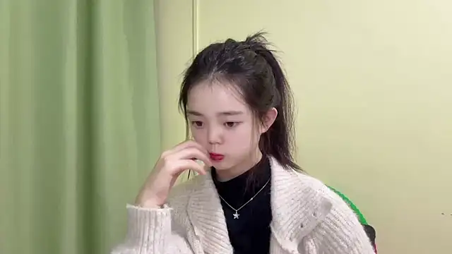 Snapshot of Nicole-13 chatting on January 17, 2026, 1:26 pm Nicole-13 online show from January 17, 2026, 1:26 pm