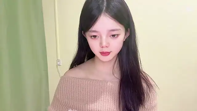 Nicole-13 online show from November 15, 2025, 6:39 am