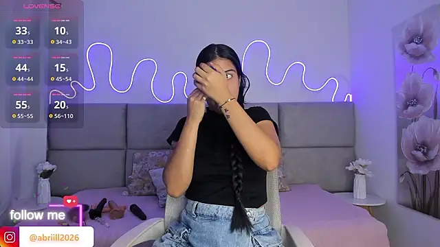 Snapshot of Abrill_2 chatting on February 3, 2026, 2:53 am Abrill 2 online show from February 3, 2026, 2:53 am