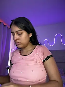 Snapshot of Abrill_2 chatting on February 4, 2026, 7:20 pm Abrill 2 online show from February 4, 2026, 7:20 pm