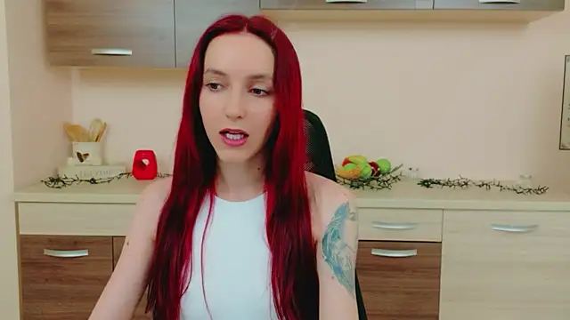 Julia Jae online show from June 3, 2026, 6:36 am