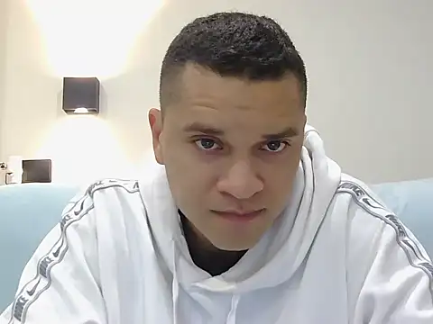 Krono dikaprio  online show from March 12, 2026, 8:46 pm