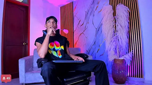 JulienSaint online show from November 13, 2025, 11:47 am