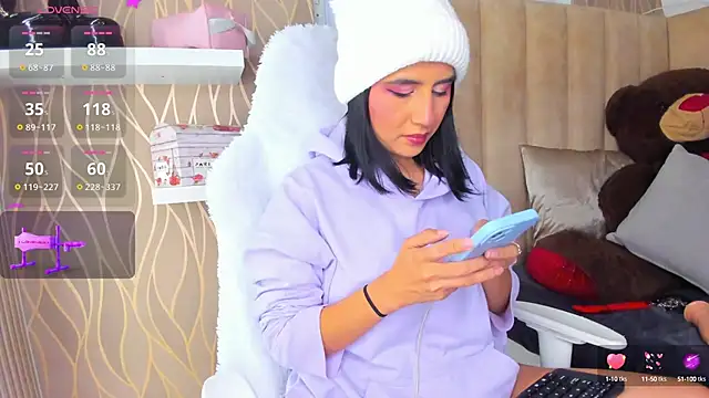 Melani Rosse online show from October 12, 2025, 4:47 am