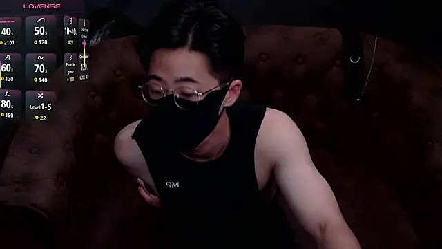 Snapshot of asiantwinkz chatting on October 17, 2025, 11:56 am asiantwinkz online show from October 17, 2025, 11:56 am