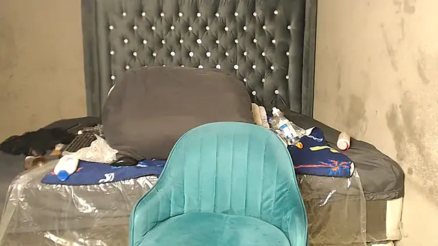 Kikie23 online show from October 14, 2025, 5:35 pm