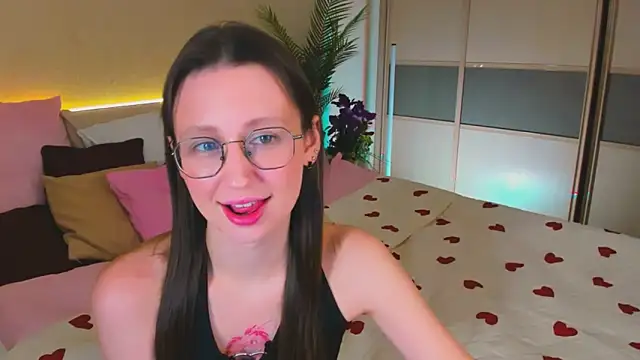 YourLovellyStory online show from March 12, 2026, 12:20 pm