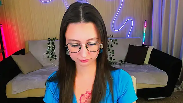 YourLovellyStory online show from October 17, 2025, 4:20 pm