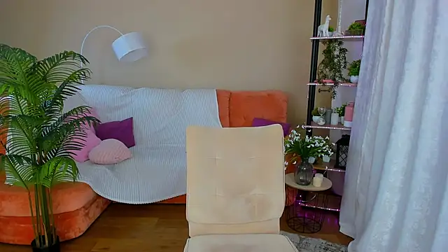 SensitiveSooul online show from October 7, 2025, 7:59 pm