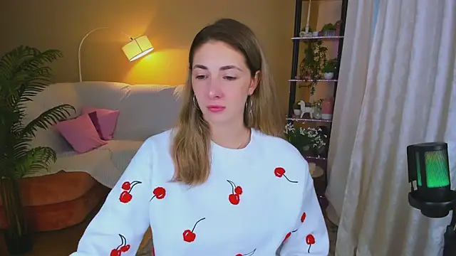 SensitiveSooul online show from September 19, 2025, 4:27 am