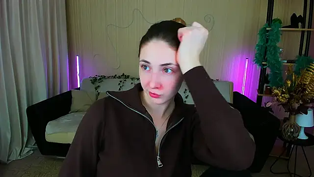 SensitiveSooul online show from November 23, 2025, 11:42 am