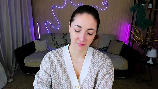 SensitiveSooul online show from September 24, 2025, 8:15 pm