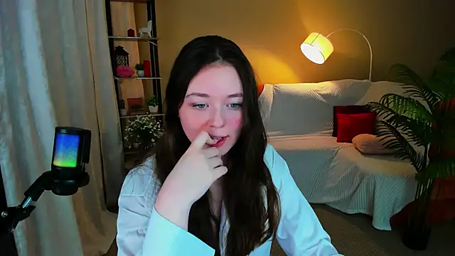 Snapshot of AlluringLookk chatting on February 19, 2026, 5:32 pm AlluringLookk online show from February 19, 2026, 5:32 pm