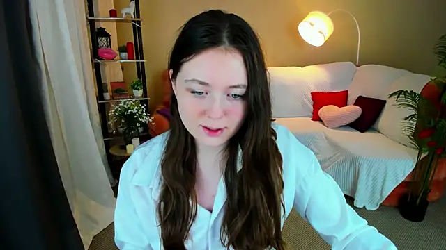 Snapshot of AlluringLookk chatting on February 16, 2026, 6:39 pm AlluringLookk online show from February 16, 2026, 6:39 pm