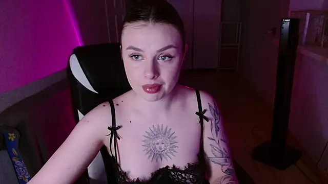 AngelicaHollywood online show from March 6, 2026, 8:26 pm