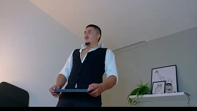 MrFox   online show from November 14, 2025, 7:39 pm