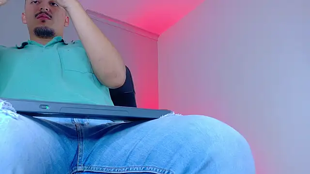 MrFox   online show from January 12, 2026, 7:42 pm