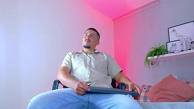 MrFox   online show from January 15, 2026, 7:28 pm