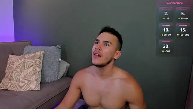 MarkSantozz online show from September 11, 2025, 9:04 pm