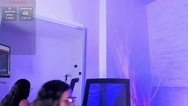  PENELOPESTAR  online show from September 29, 2025, 7:08 pm