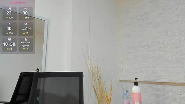  PENELOPESTAR  online show from September 30, 2025, 4:35 pm